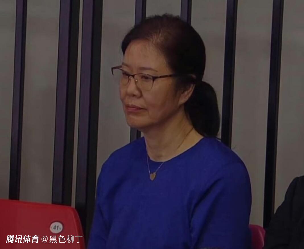 禁18