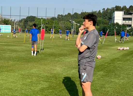 国产成人综合亚洲